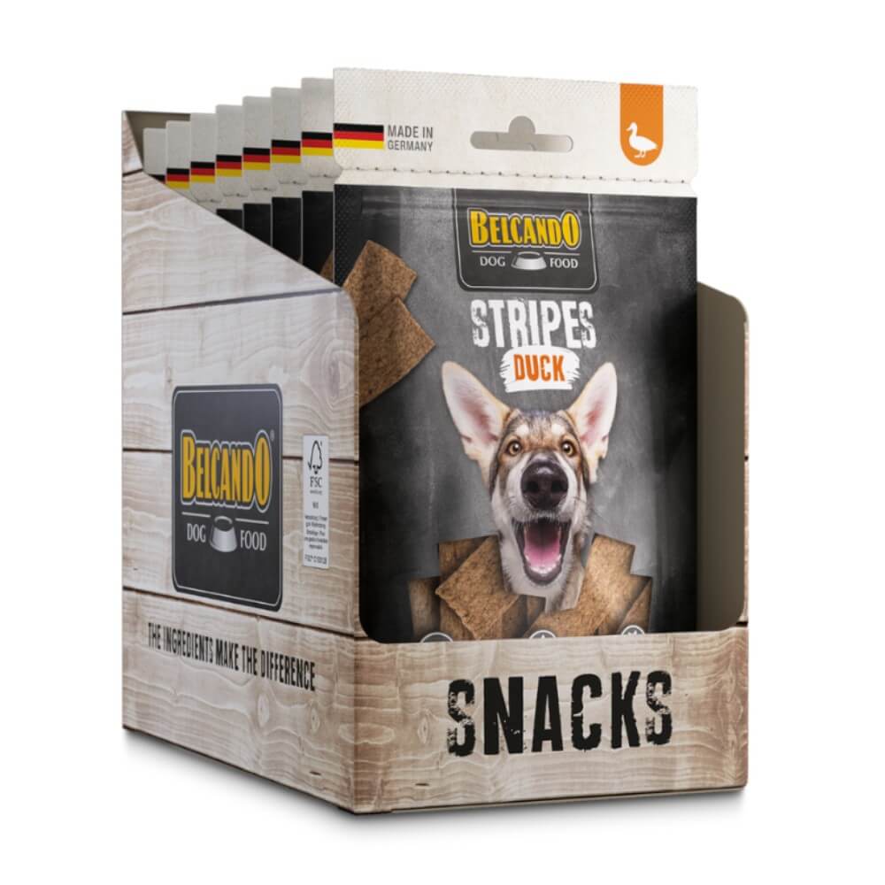 Caja exhibidora de Snacks Belcando Stripes Pato 70 gr con múltiples unidades de snacks naturales para perros sin cereales en Maxi Mascotas Chile