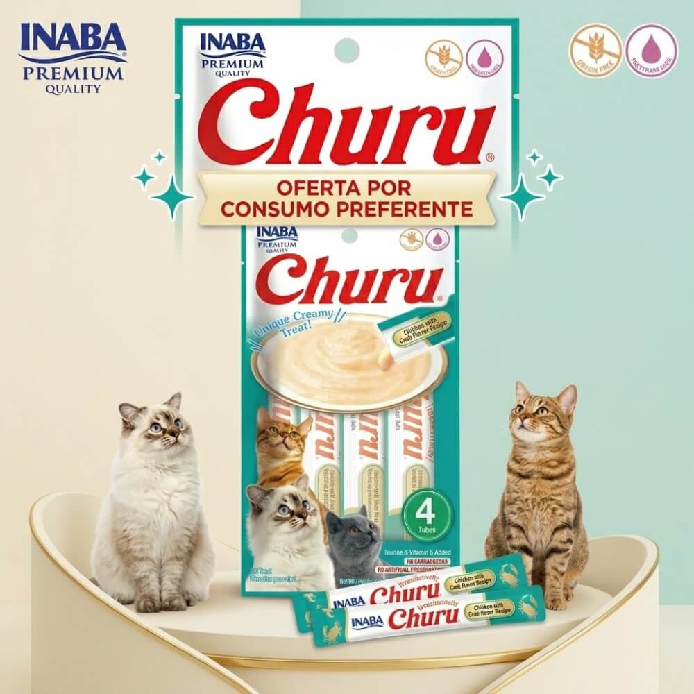 Oferta consumo preferente en snack Churu para gatos sabor pollo y cangrejo. Vista frontal del empaque de 4 rodeado por varios gatos